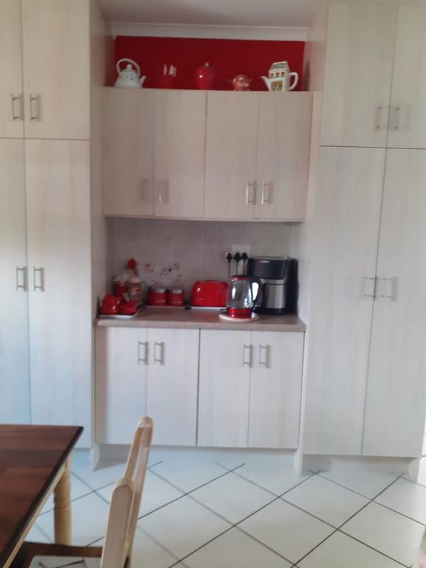 3 Bedroom Property for Sale in Albertinia Western Cape